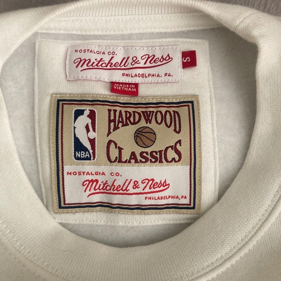 Men's Golden State Warriors Mitchell & Sweatshirt - Size Small - Picture 5 of 5